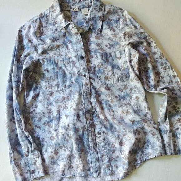 Summery Sky Soft Shirt - Picture 8 of 9